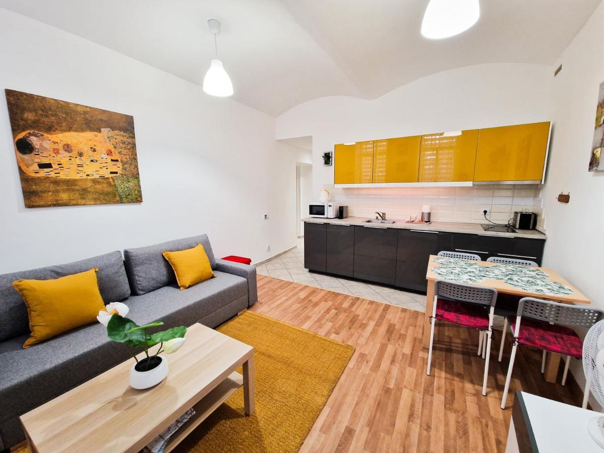 Ground Floor Apartment Praha Exteriér fotografie
